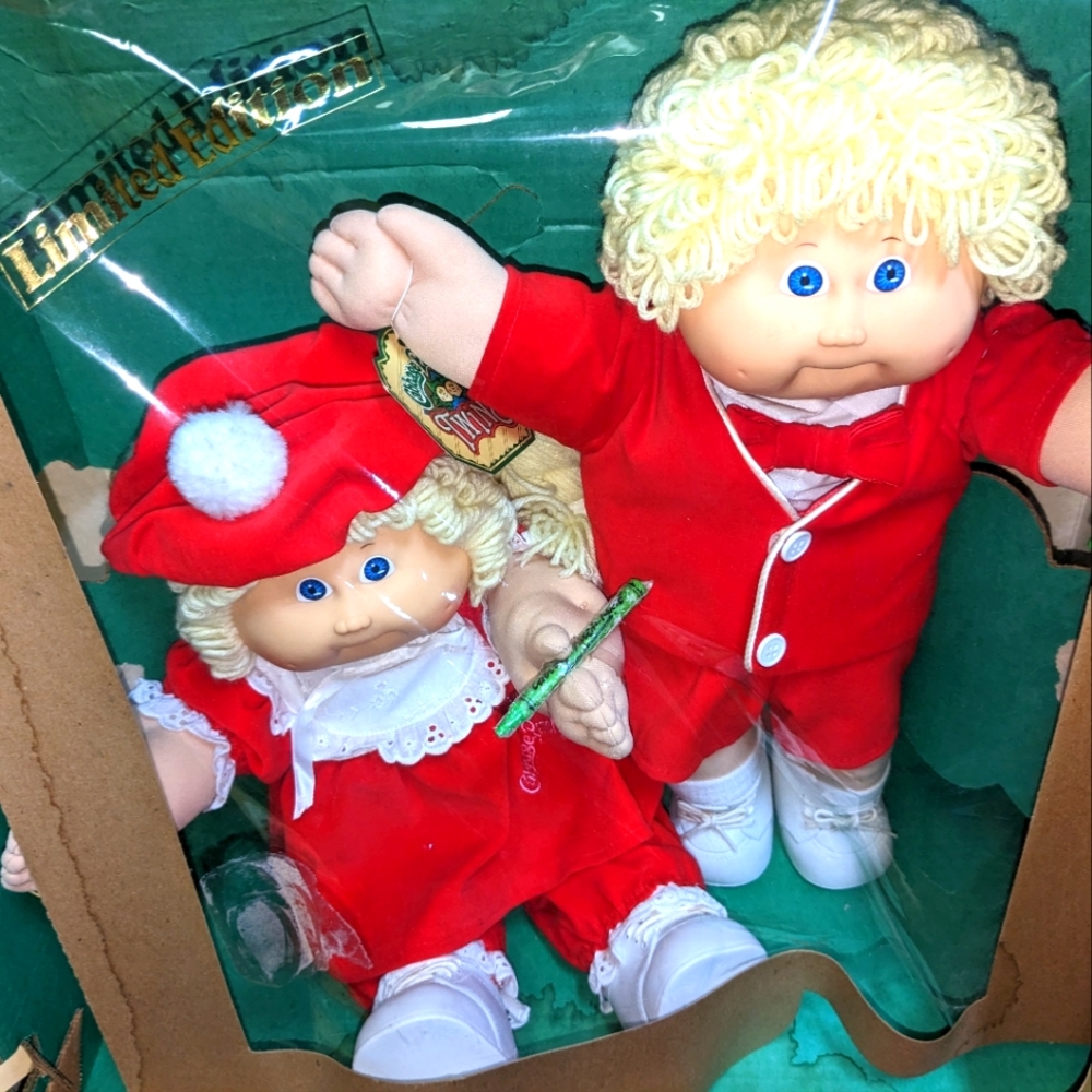 Limited edition, Marshall Fields Store, Cabbage Patch Twins